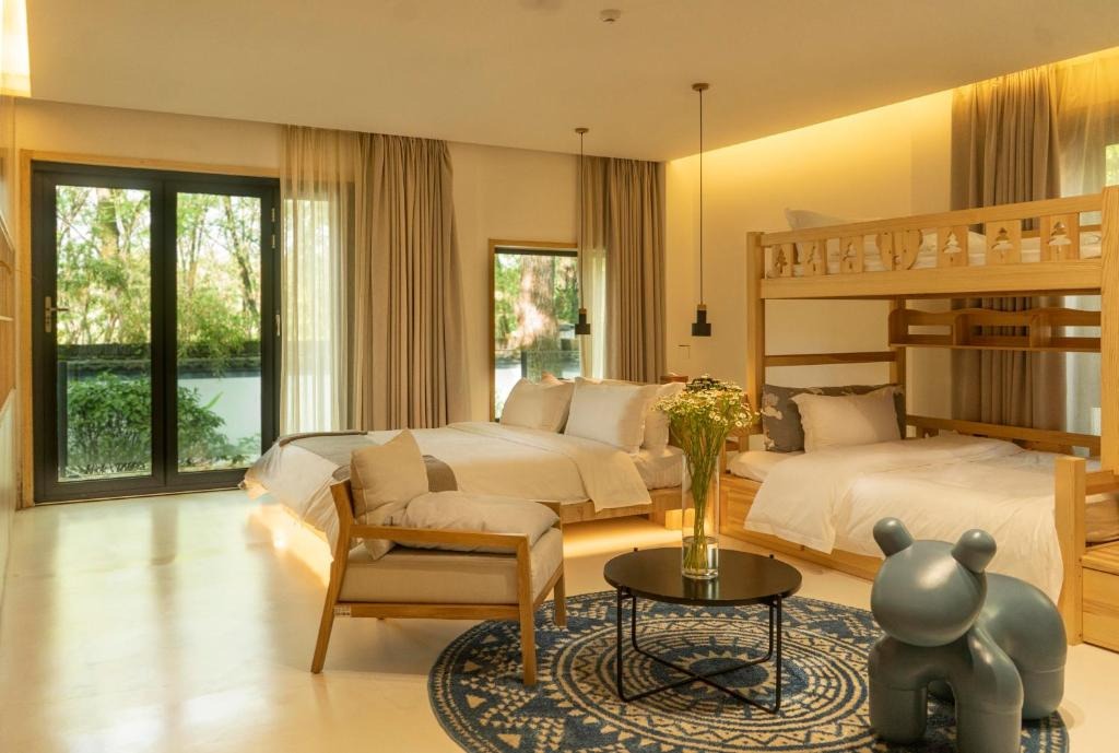 Deluxe Family Room